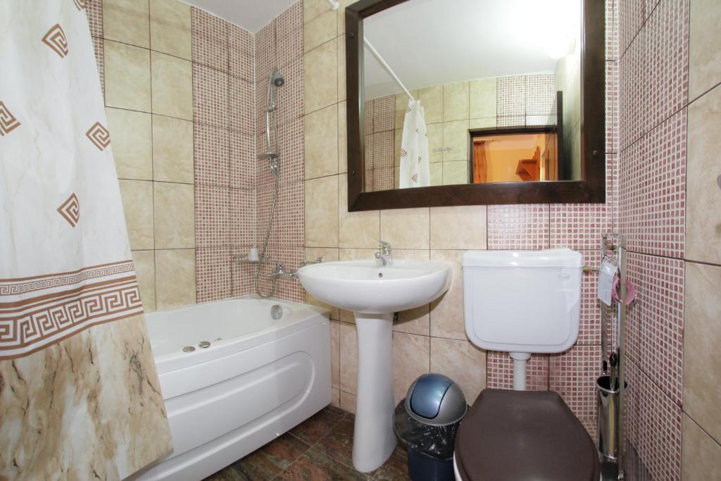 Pension Ramona Zalău Стая снимка